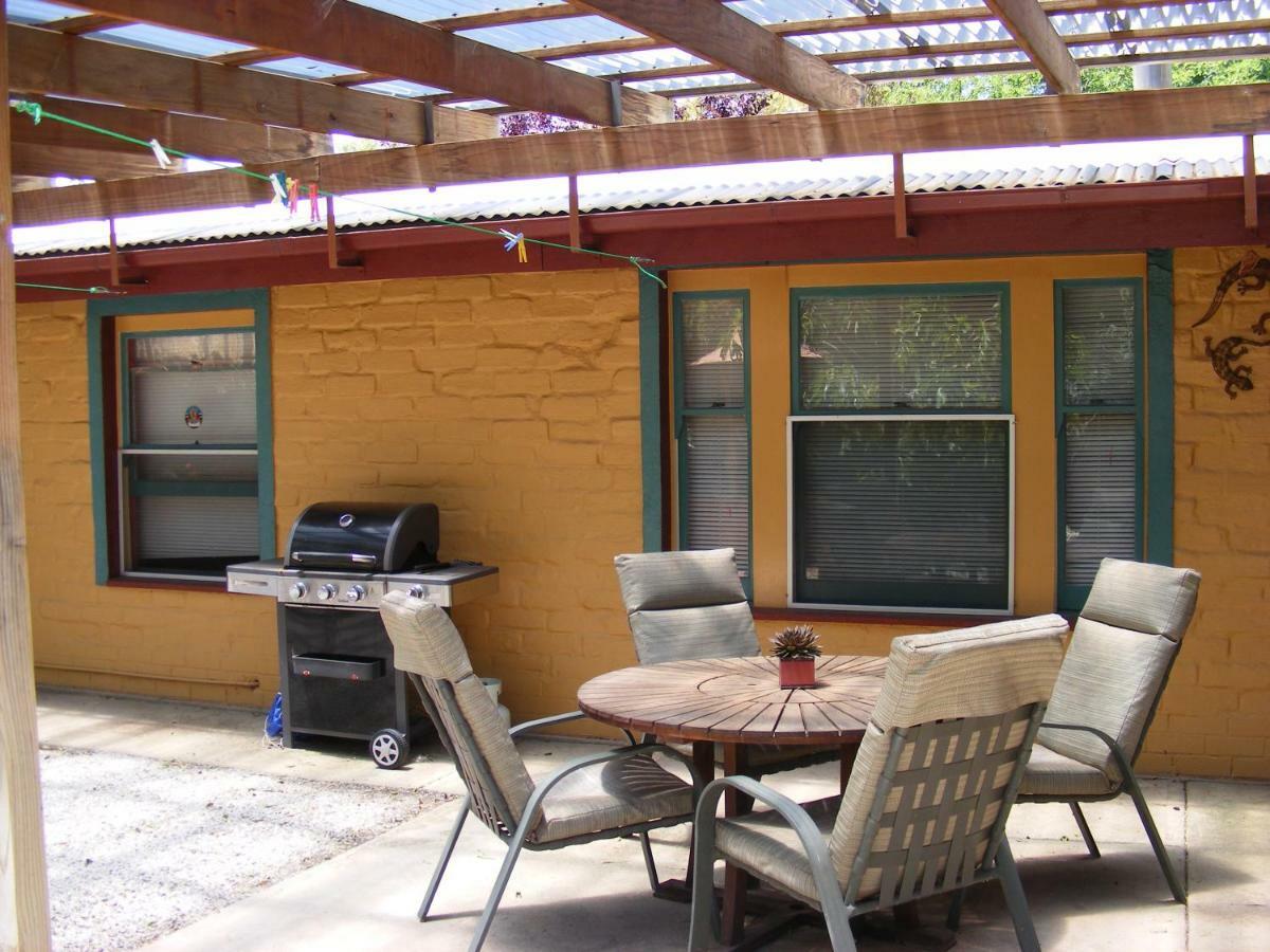 Trevalia Accommodation Penwortham Exterior photo